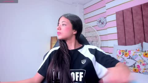 Snapshot of coral_taylorr chatting on 12-17-24, 07:48 Coral online show from 12-17-24, 07:48