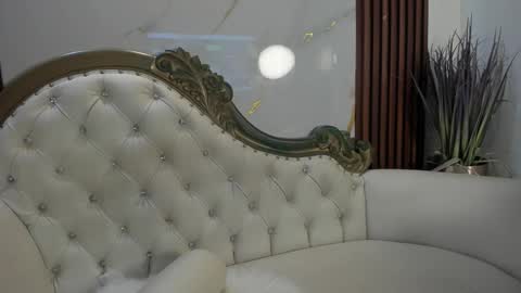 Coralie Bronson online show from 11-23-25, 12:49