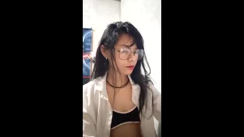 Snapshot of coralinebane chatting on 04-17-26, 07:50 coralinebane online show from 04-17-26, 07:50