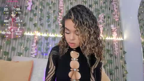 coralineross_ online show from 11-15-25, 11:21