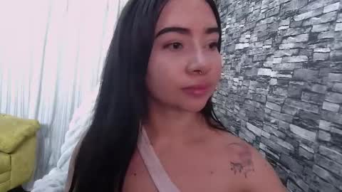 coralwells online show from 04-18-26, 06:28