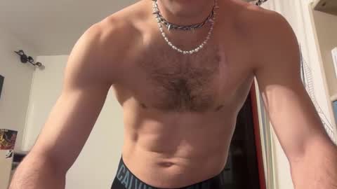 French doggy online show from 12-16-25, 05:29