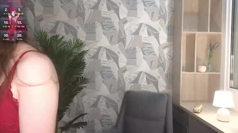 Snapshot of cordiacower chatting on 12-15-25, 01:10 Leya online show from 12-15-25, 01:10