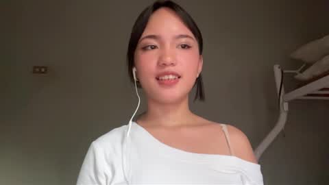 Bella online show from 05-22-26, 08:42