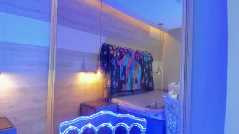 Cori online show from 04-25-26, 04:15