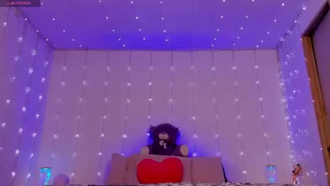 Corin Soto online show from 12-05-24, 01:06