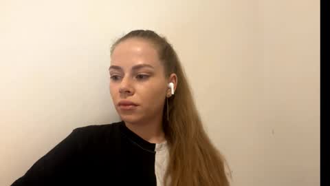 corinnachancy online show from 12-19-25, 03:02