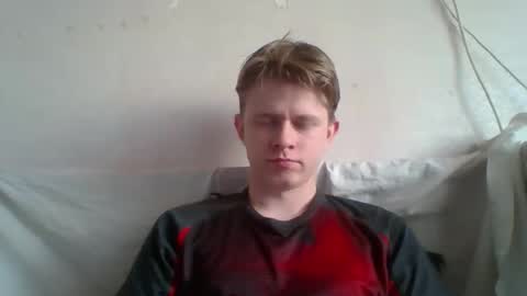 Snapshot of cosm2312 chatting on 05-12-26, 03:09 Andrew online show from 05-12-26, 03:09