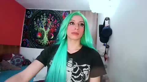 Snapshot of cosmic_crystal chatting on 01-12-25, 07:31 cosmic_crystal online show from 01-12-25, 07:31