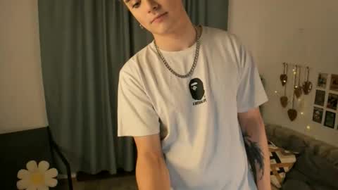 Henry online show from 03-01-26, 09:17