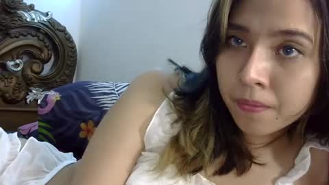 Liz Gwyneth Charlota online show from 02-17-25, 07:31