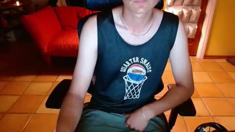 Snapshot of couldbesleeping chatting on 11-04-25, 02:32 couldbe online show from 11-04-25, 02:32