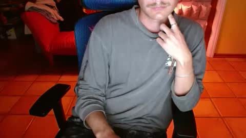 Snapshot of couldbesleeping chatting on 11-07-25, 02:44 couldbe online show from 11-07-25, 02:44