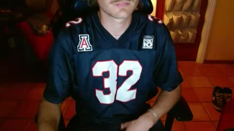 Snapshot of couldbesleeping chatting on 12-16-25, 03:33 couldbe online show from 12-16-25, 03:33