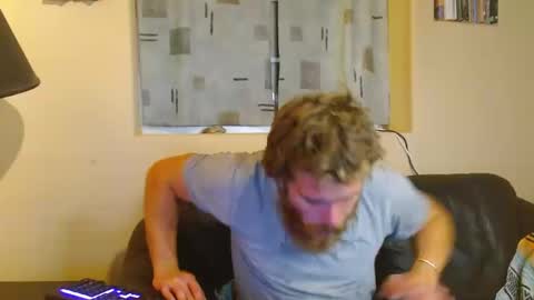 Tony online show from 10-19-25, 04:57