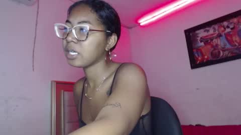 couple_hot0240129 online show from 02-07-26, 01:04