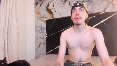 couple_in_heat_ online show from 03-28-26, 07:46