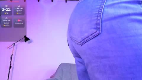 Snapshot of couple_of_your_dreams_ chatting on 02-14-26, 11:07 Kay online show from 02-14-26, 11:07