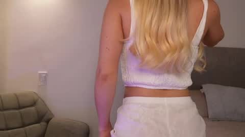 Kay online show from 06-04-26, 11:27
