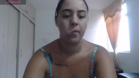  ALEJANDRO Y EMILY  online show from 11-16-25, 03:39