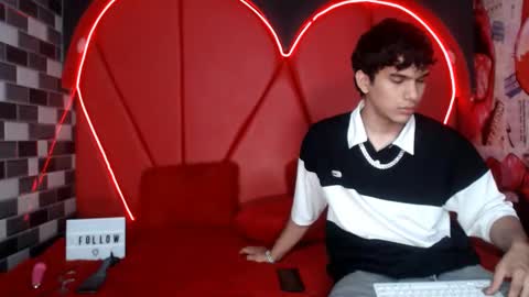 MIA LIZ AND SAM online show from 09-10-25, 08:09