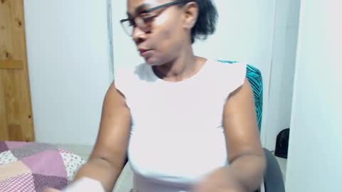 Snapshot of couplehot4uxx chatting on 02-15-26, 12:14 luckyalysonXXX online show from 02-15-26, 12:14