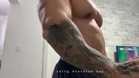 couplemuscle40 online show from 07-06-26, 01:46