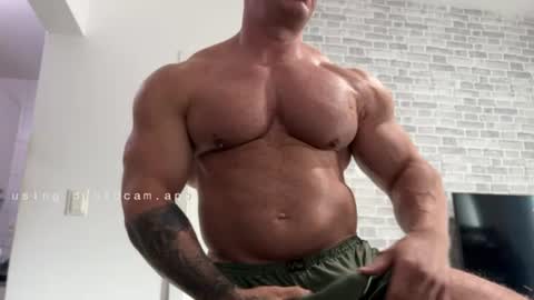 couplemuscle40 online show from 07-26-26, 06:04