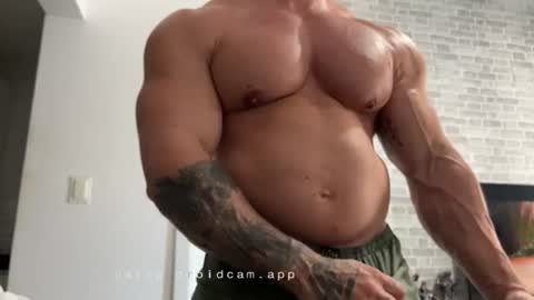 couplemuscle40 online show from 07-28-26, 04:27