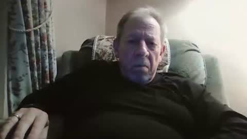 courieral1 online show from 11-24-25, 06:18