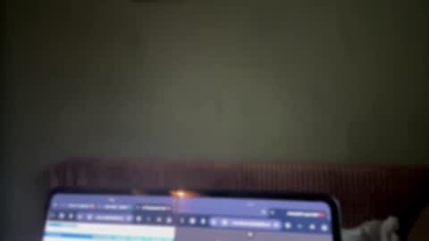 Snapshot of courteous_raspberrrry chatting on 10-10-25, 06:01 Rose Roys my  online show from 10-10-25, 06:01