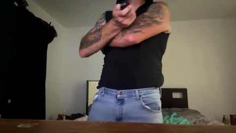 Snapshot of coxcummins7 chatting on 10-06-25, 01:14 coxcummins7 online show from 10-06-25, 01:14