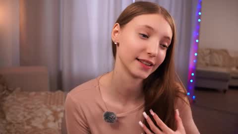 Lina online show from 03-06-26, 08:11