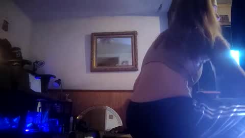 Snapshot of cpl4cplxxx chatting on 03-23-26, 06:06 Back Woods Couple online show from 03-23-26, 06:06