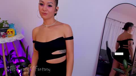 Laura  online show from 01-26-25, 04:41