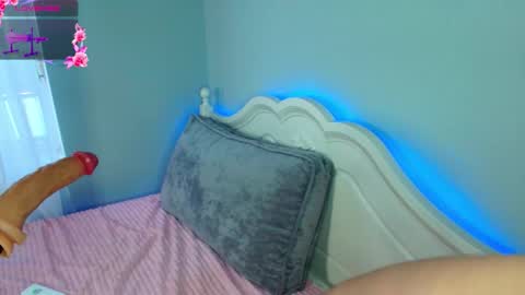 Snapshot of crazy__berry chatting on 01-07-26, 10:07 Eva online show from 01-07-26, 10:07