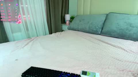 Snapshot of crazy__berry chatting on 03-05-26, 09:49 Eva online show from 03-05-26, 09:49