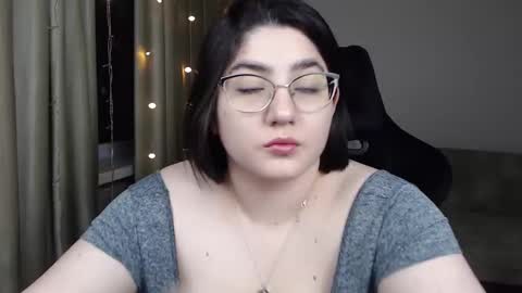 Crazy Bunya online show from 12-21-25, 01:29