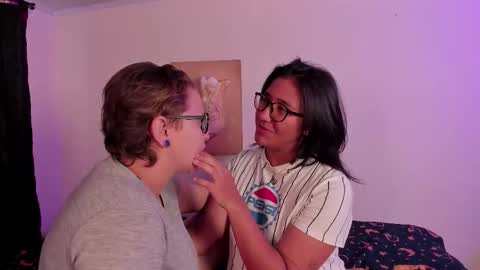 Snapshot of crazy_cakes_ chatting on 12-16-25, 04:12 Lexie Rose online show from 12-16-25, 04:12