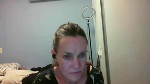 Anny online show from 11-03-25, 12:24