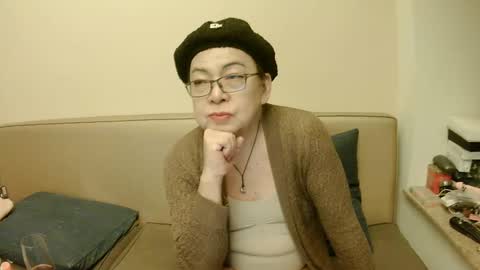 Snapshot of crazychika chatting on 03-03-25, 08:54 Kelly online show from 03-03-25, 08:54