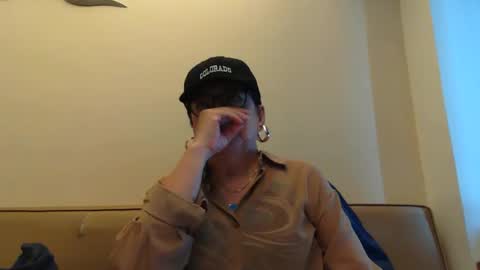 Kelly   online show from 04-28-26, 09:03