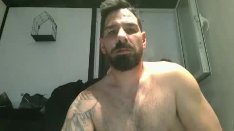 Snapshot of crazycouple1011 chatting on 02-04-25, 11:06 funcouple online show from 02-04-25, 11:06