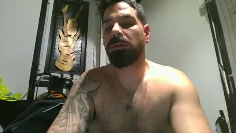 Snapshot of crazycouple1011 chatting on 02-08-25, 01:54 funcouple online show from 02-08-25, 01:54