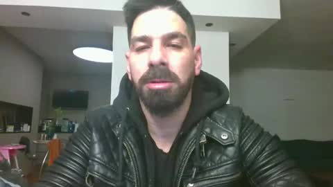 Snapshot of crazycouple1011 chatting on 02-21-25, 11:21 funcouple online show from 02-21-25, 11:21