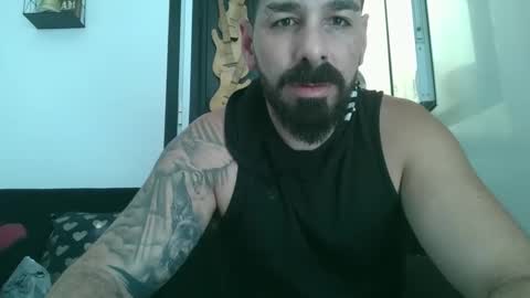 Snapshot of crazycouple1011 chatting on 09-21-25, 11:23 funcouple online show from 09-21-25, 11:23