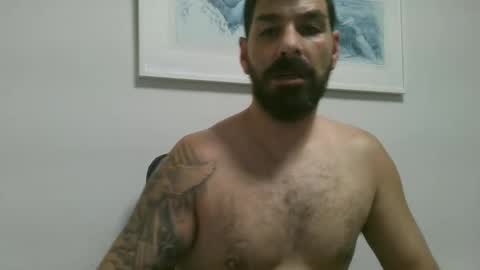 Snapshot of crazycouple1011 chatting on 11-05-25, 11:49 funcouple online show from 11-05-25, 11:49