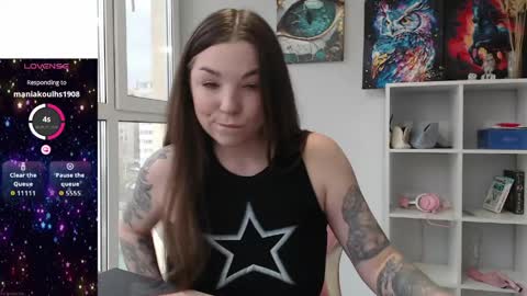 Kerry  Ronny. More customized contentFREE following  online show from 04-08-26, 02:06