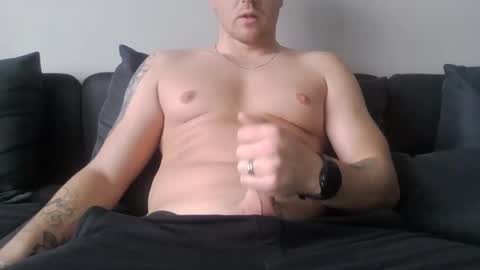 Snapshot of crazyd101 chatting on 10-10-25, 08:46 CrazyDI0I online show from 10-10-25, 08:46