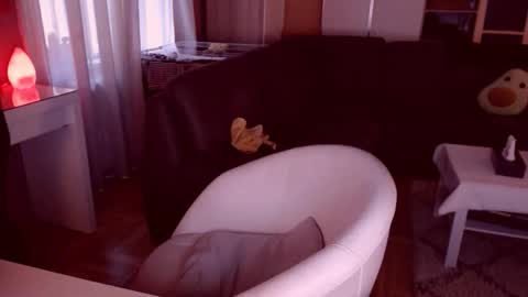 Snapshot of crazydollelf chatting on 11-02-25, 02:30 Camille online show from 11-02-25, 02:30